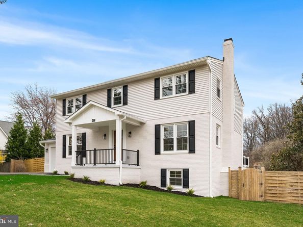 437 Glyndon Street NE, Vienna VA 22180