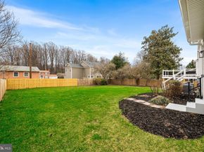 437 Glyndon Street NE, Vienna VA 22180