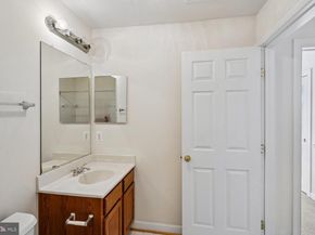 13514 Davinci Lane 61, Herndon VA 20171
