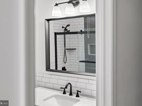 531 Hoffman Street, Philadelphia PA 19148