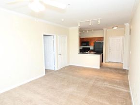 12956 Centre Park Circle 317, Herndon VA 20171