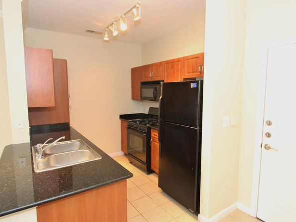 12956 Centre Park Circle 317, Herndon VA 20171