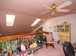 73305 Delaire Landing Road 305, Philadelphia PA 19114