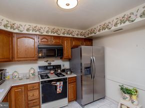 73305 Delaire Landing Road 305, Philadelphia PA 19114