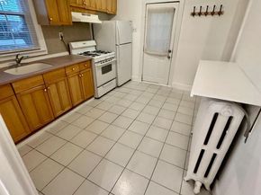 476 Krams Avenue, Philadelphia PA 19128