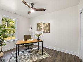 218 Plumbridge Drive, Levittown PA 19056