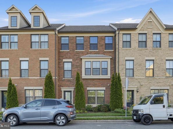 3714 Powell Lane, Falls Church VA 22041