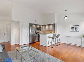 2903 S Woodley St H, Arlington VA 22206