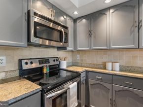 2903 S Woodley St H, Arlington VA 22206