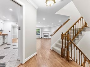 6308 Chaucer View Circle, Alexandria VA 22304