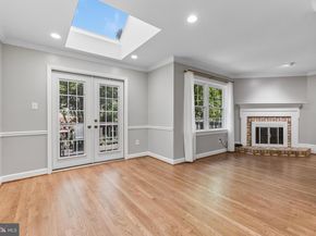6308 Chaucer View Circle, Alexandria VA 22304