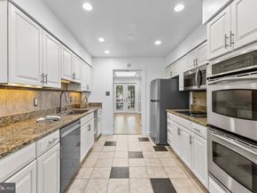 6308 Chaucer View Circle, Alexandria VA 22304