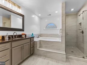 6308 Chaucer View Circle, Alexandria VA 22304