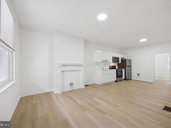 176 W Hansberry Street, Philadelphia PA 19144