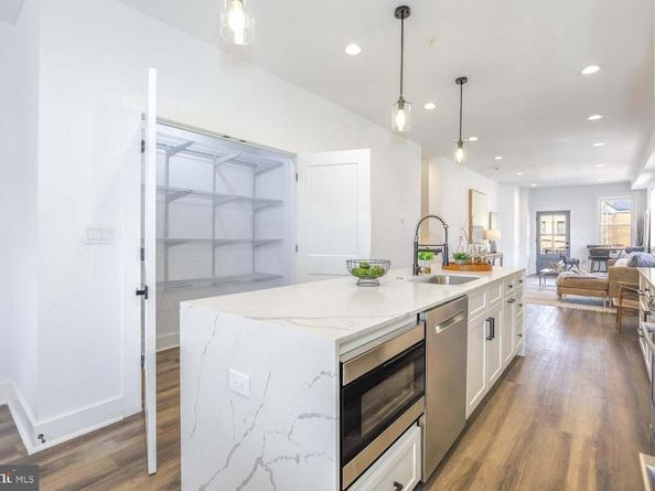 424 Taylor Street NW 1, Washington DC 20011