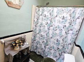 6913 Rodney Street, Philadelphia PA 19138