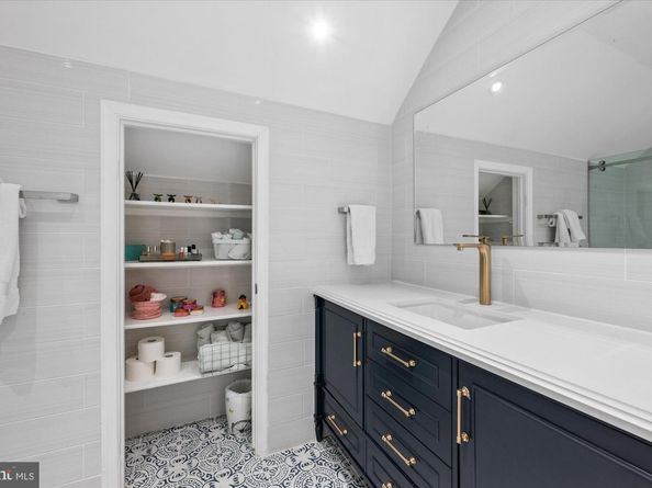 6700 Landon Lane, Bethesda MD 20817