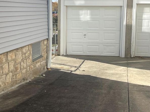 242 Burmont Road, Drexel Hill PA 19026