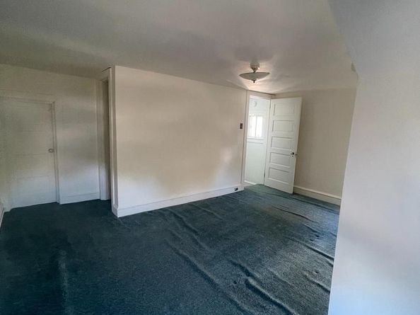 242 Burmont Road, Drexel Hill PA 19026