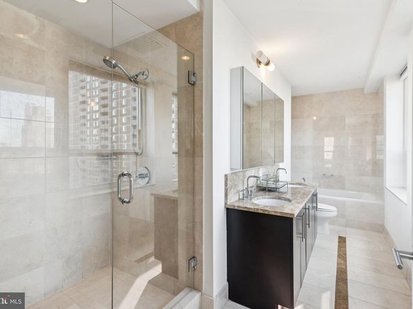 1425 Locust Street 21A, Philadelphia PA 19102