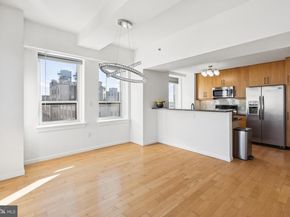 1425 Locust Street 21A, Philadelphia PA 19102