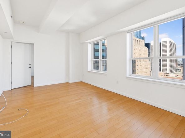 1425 Locust Street 21A, Philadelphia PA 19102