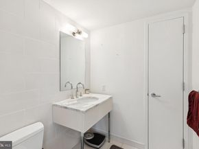 1425 Locust Street 21A, Philadelphia PA 19102