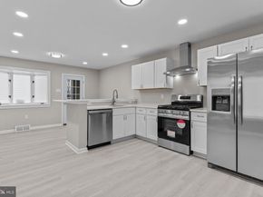 621 Artwood Drive, Philadelphia PA 19115