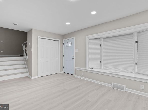 621 Artwood Drive, Philadelphia PA 19115