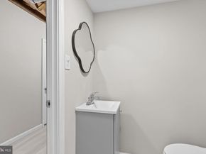 621 Artwood Drive, Philadelphia PA 19115