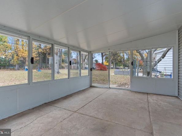 621 Artwood Drive, Philadelphia PA 19115