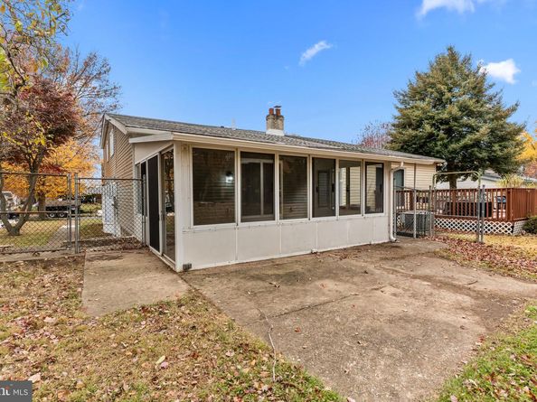 621 Artwood Drive, Philadelphia PA 19115