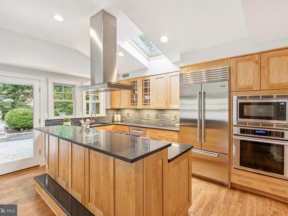 3200 44TH Street NW, Washington DC 20016