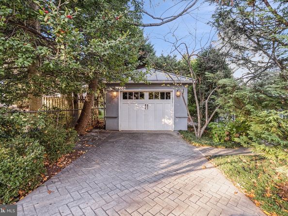 3200 44TH Street NW, Washington DC 20016