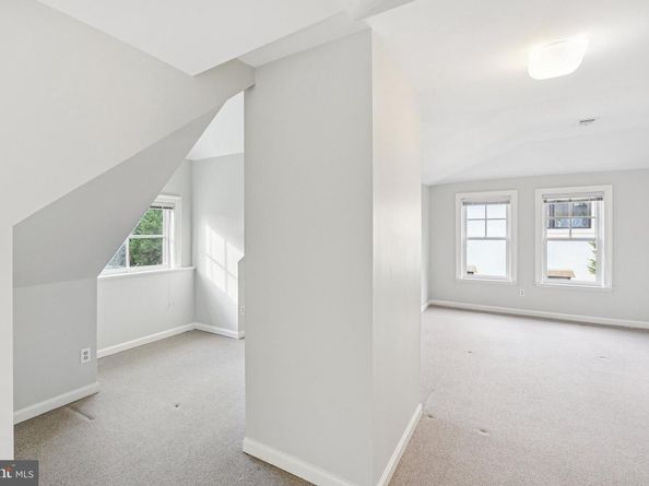 3200 44TH Street NW, Washington DC 20016