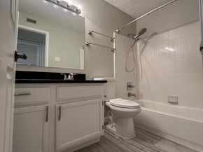 1530 Lincoln Way 202, Mclean VA 22102