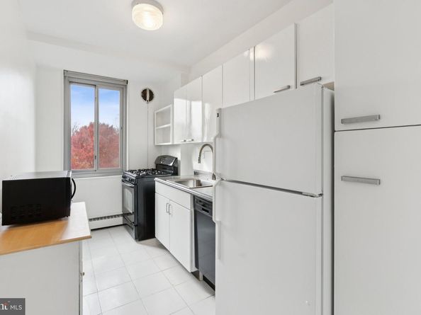 4200 Cathedral Avenue NW 815, Washington DC 20016