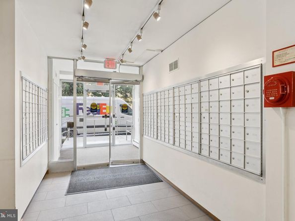 4200 Cathedral Avenue NW 815, Washington DC 20016