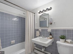 4200 Cathedral Avenue NW 815, Washington DC 20016