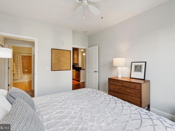 1391 Pennsylvania Avenue SE 352, Washington DC 20003