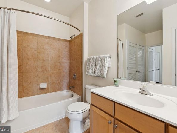 1391 Pennsylvania Avenue SE 352, Washington DC 20003