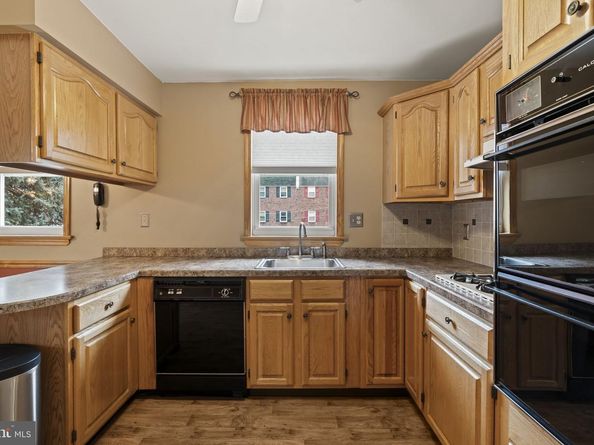 11902 Barlow Street, Philadelphia PA 19116