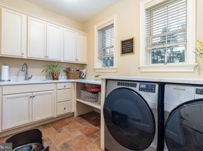 5829 Ridgeview Drive, Doylestown PA 18902