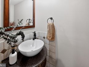 46 Rampart Drive, Chesterbrook PA 19087