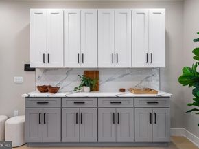 717 Mercy Street, Philadelphia PA 19148