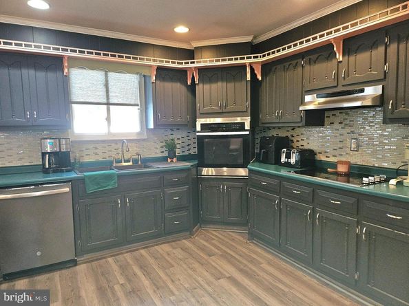 513 Valmore Road, Fairless Hills PA 19030