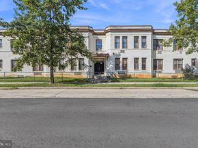 7 18TH Street SE 208, Washington DC 20003