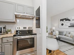 7 18TH Street SE 208, Washington DC 20003