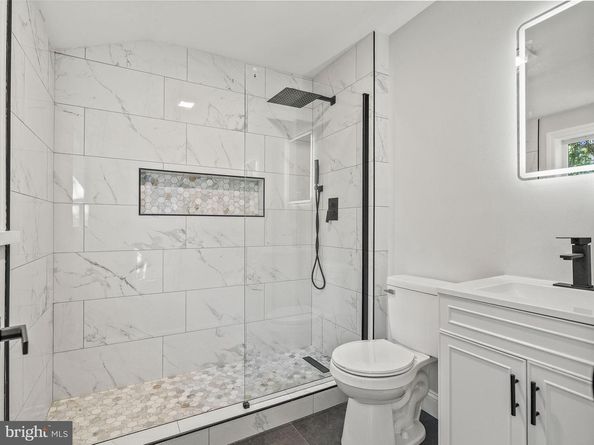 3464 Division Street, Philadelphia PA 19129