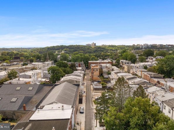 3464 Division Street, Philadelphia PA 19129